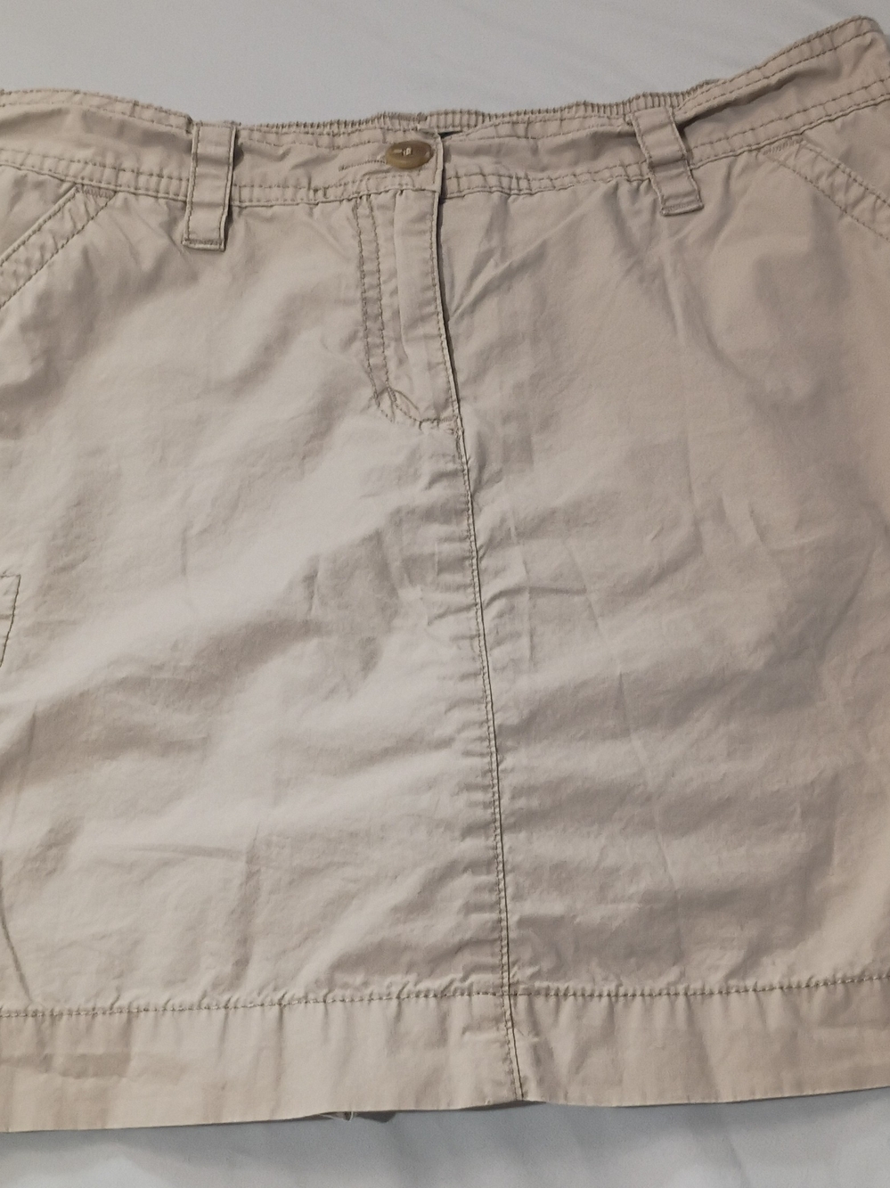 Women’s Cream Casual Skort with Belt Loops
